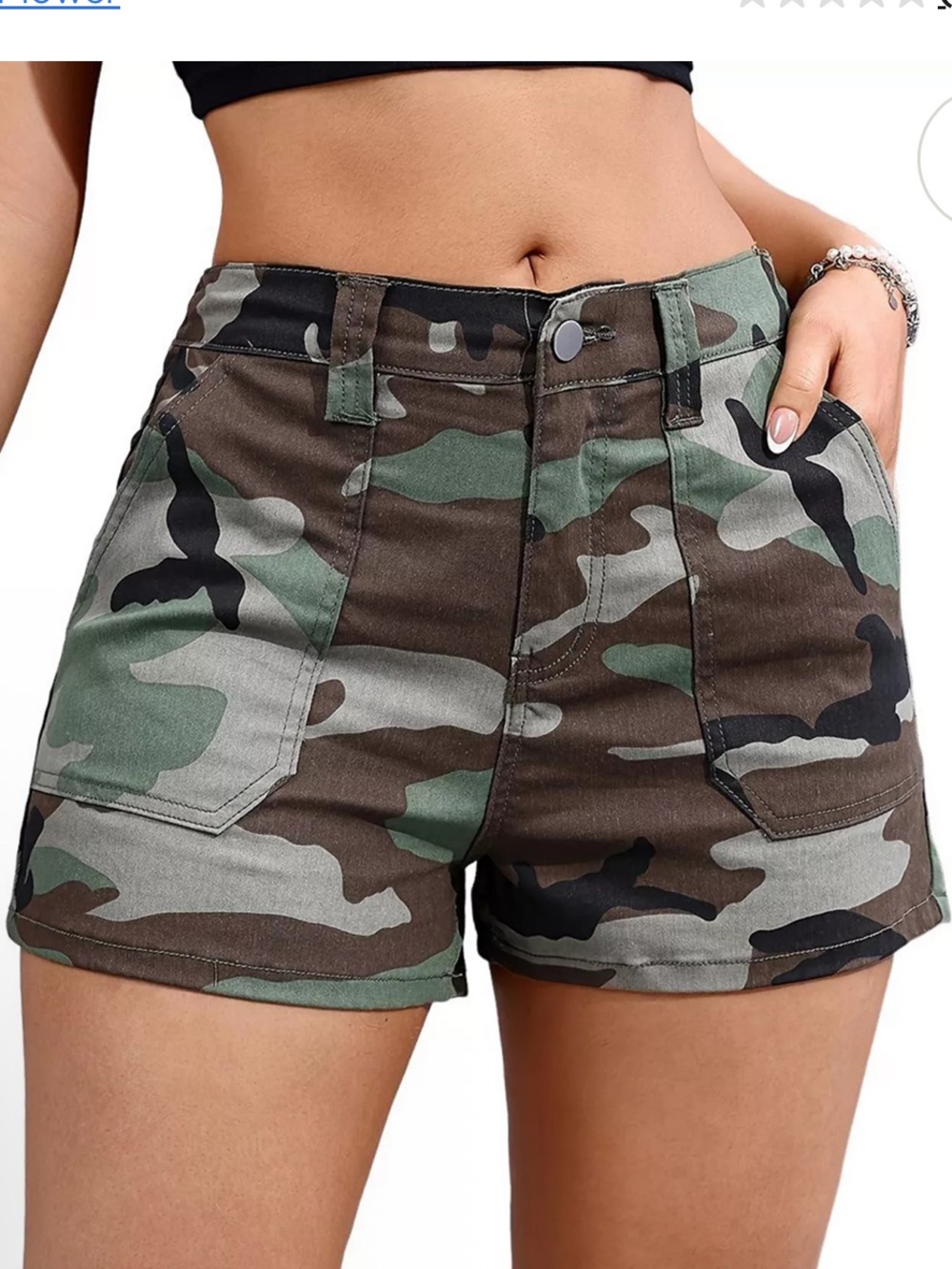 Juniors Camo Cargo Shorts - Green Camouflage